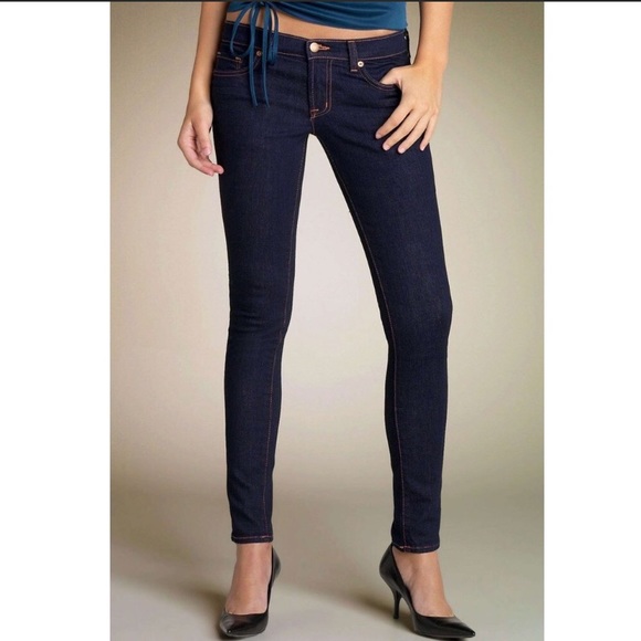 J Brand Denim - 🎉HP🎉EUC J Brand 910 INK Skinny Leg Jeans Size 27